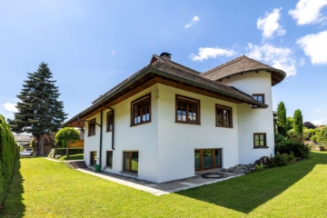 Landhausvilla mit beeindruckendem Garten in Gaienhofen am Bodensee !, 78343 Gaienhofen, Einfamilienhaus